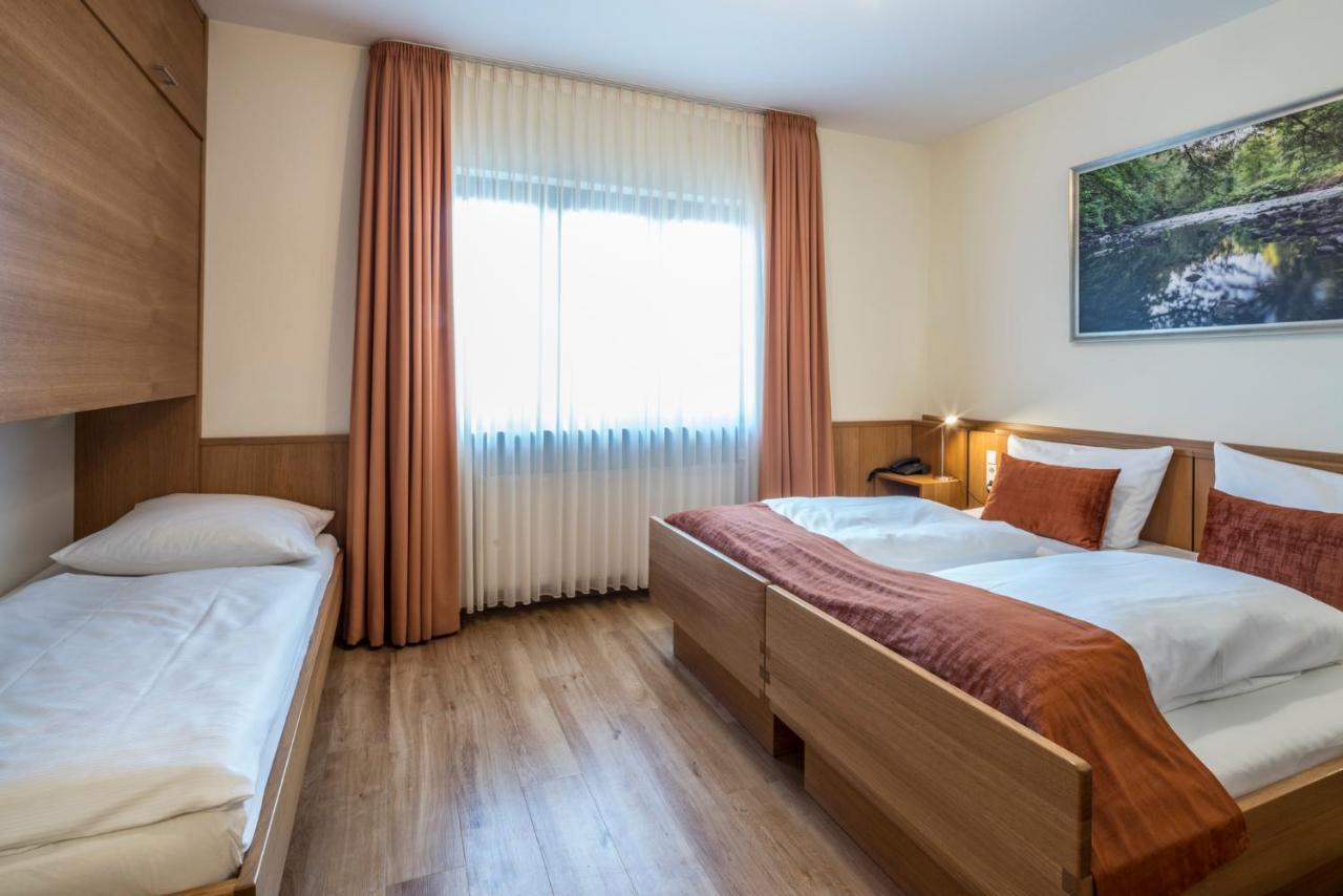 Hotel - Landgasthof Rebstock Nimburg Ngoại thất bức ảnh