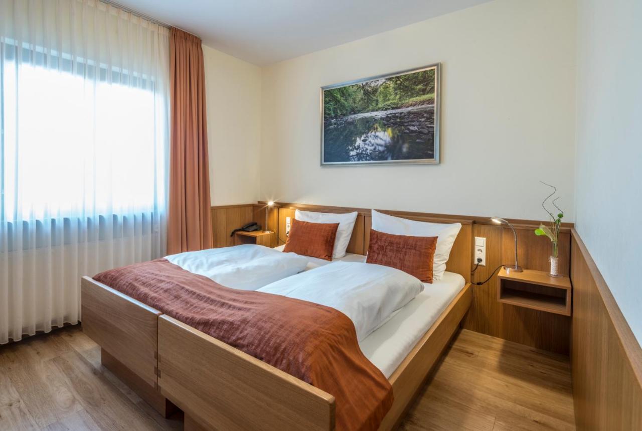 Hotel - Landgasthof Rebstock Nimburg Ngoại thất bức ảnh